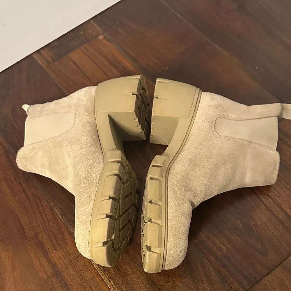 Steve Madden Tan Suede Ankle Boots - Picture 8 of 11